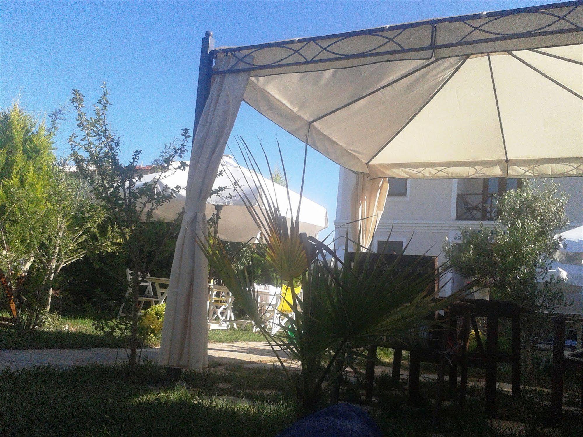 Ege Han Hotel Bozcaada Exteriör bild