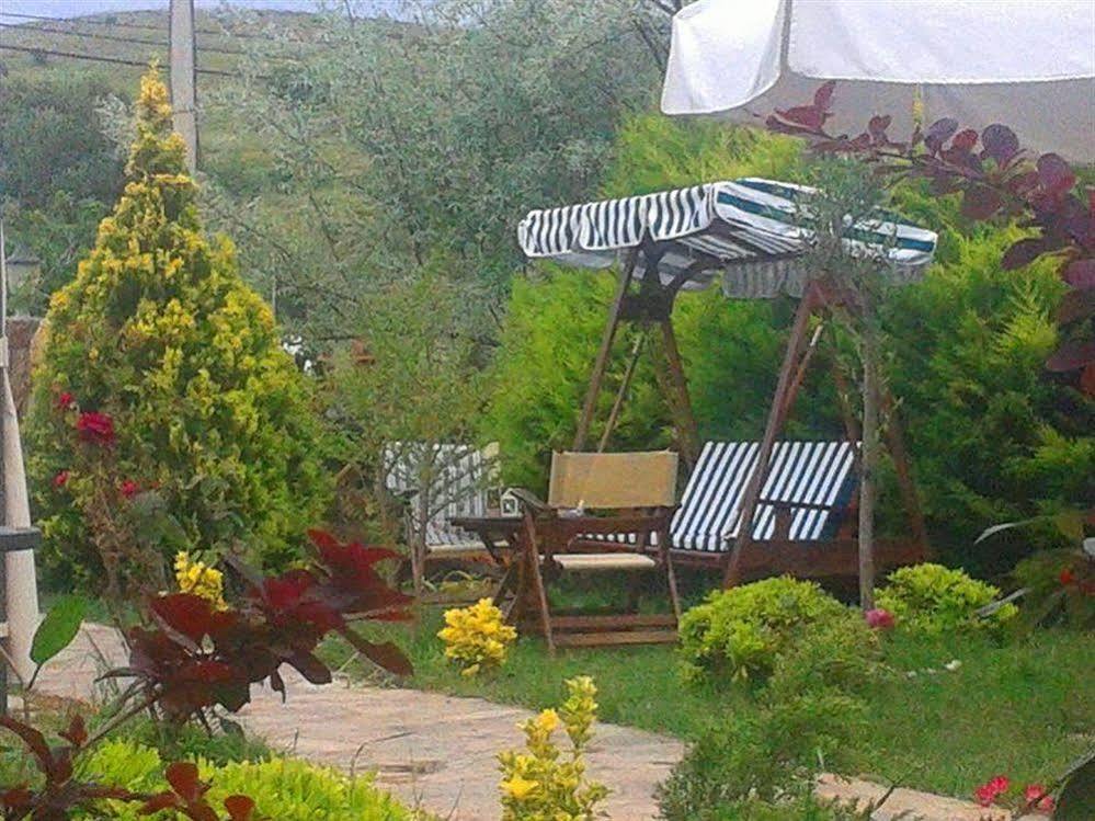 Ege Han Hotel Bozcaada Exteriör bild